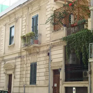 Bed & Breakfast La Maison Des Livres