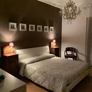 https://dimora-del-casale.lecce-hotels.com