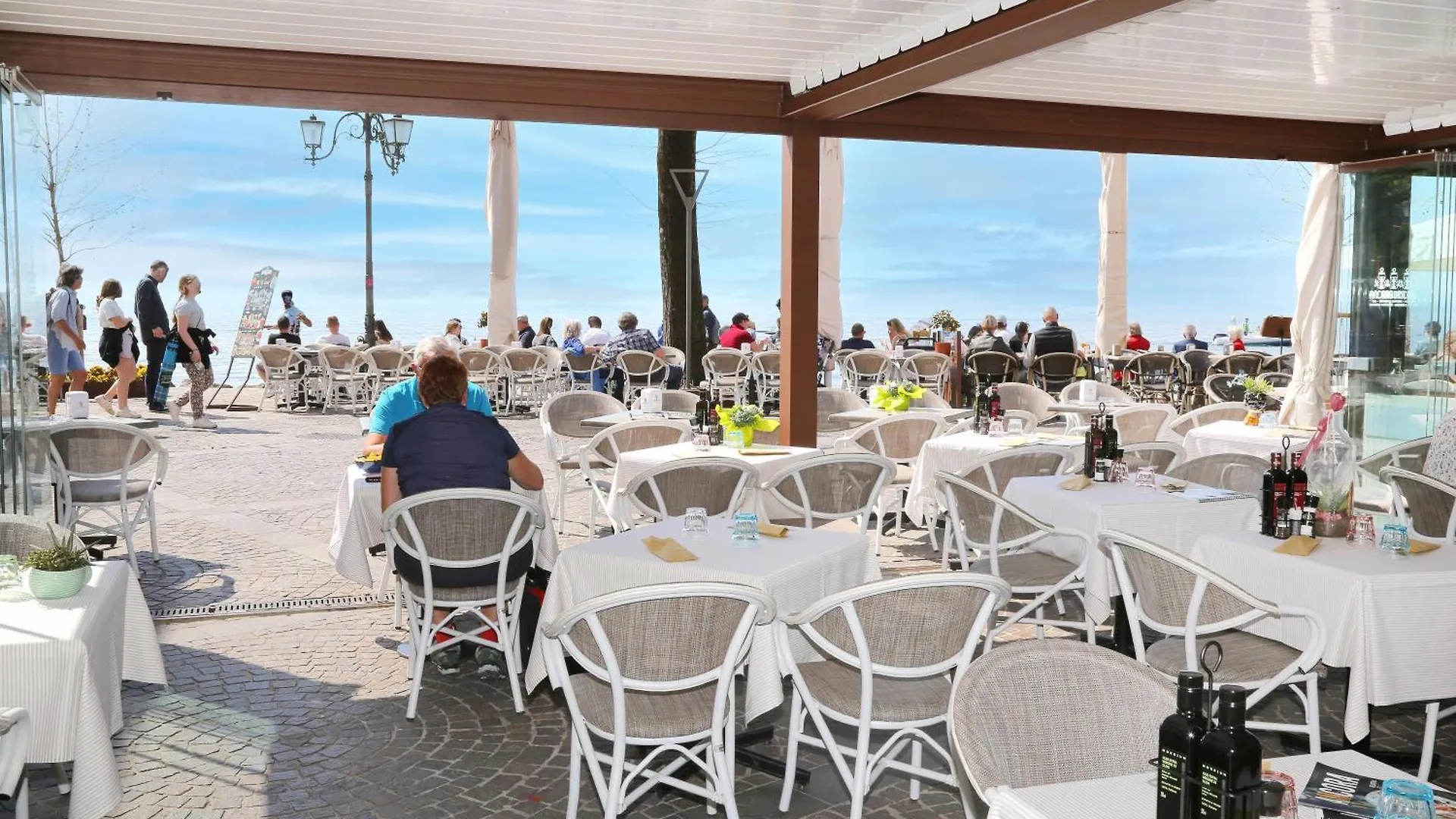 Albergo All'Ancora Lake Garda Hotel