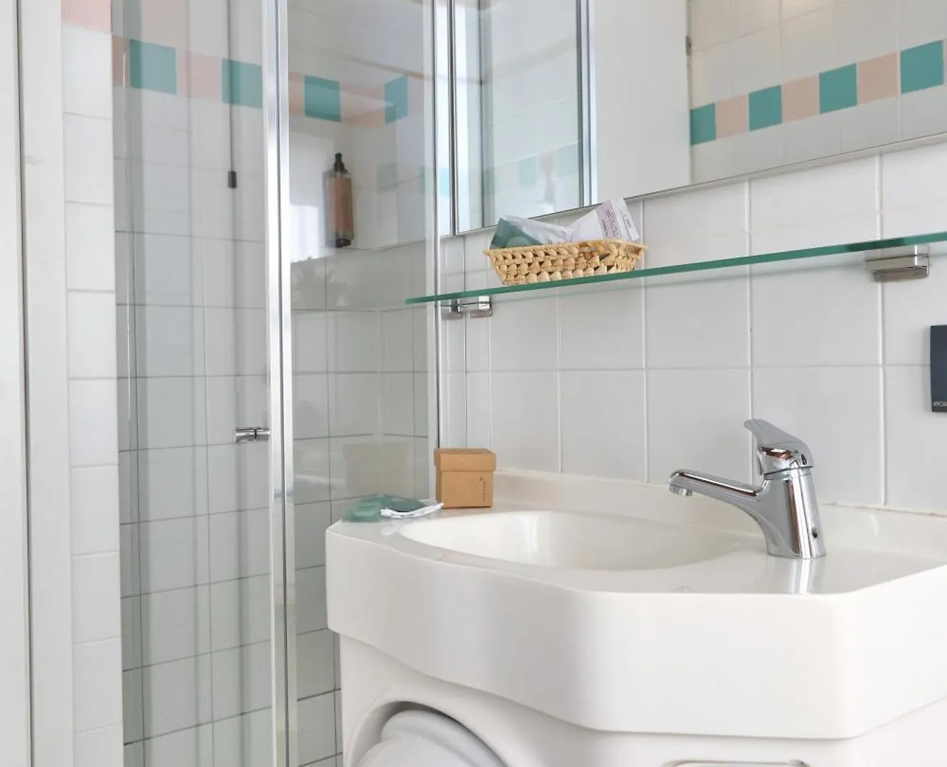 Albergo All'Ancora Lake Garda Hotel