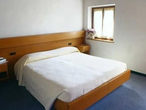 Albergo All'Ancora Lake Garda Italy