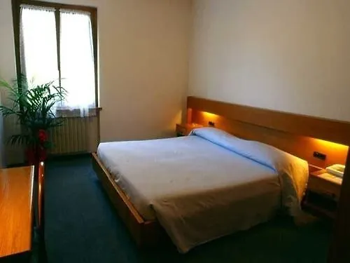 Albergo All'Ancora Lake Garda 2*, Garda (Verona) Italien